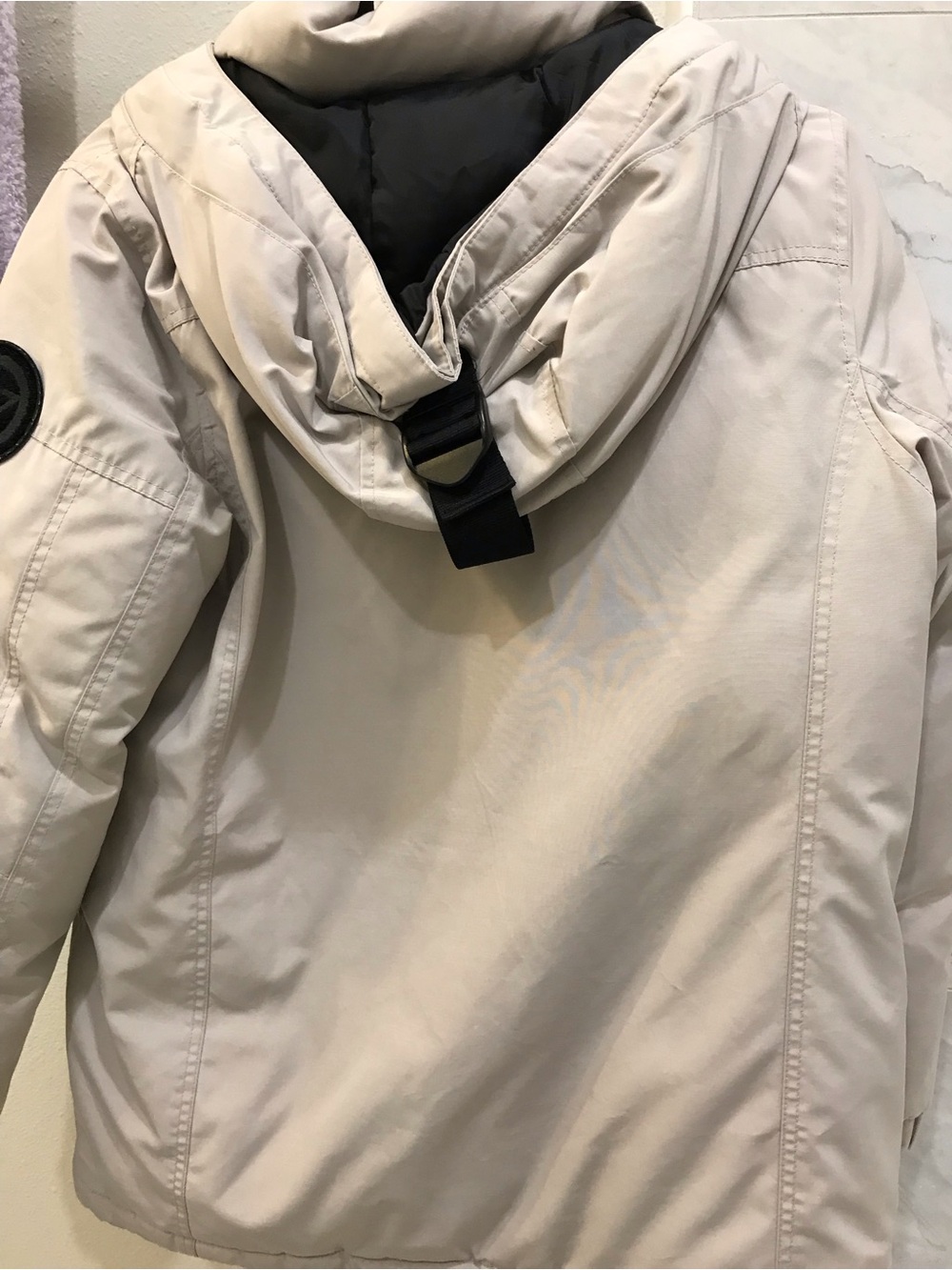 Guess Women’s Ski Snow Jacket in Light Beige - Picture 9 of 9